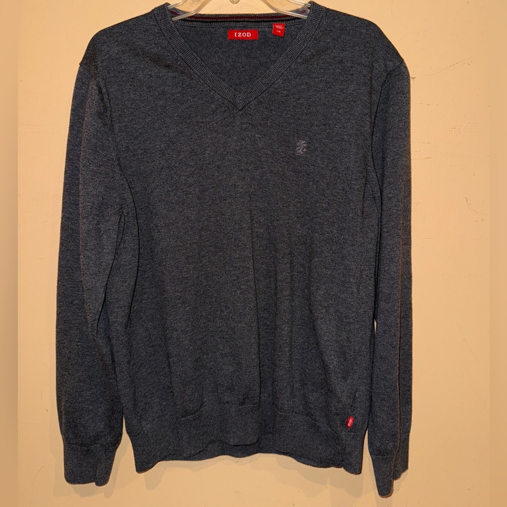 Men’s Izod Charcoal V-neck Sweater, size L
